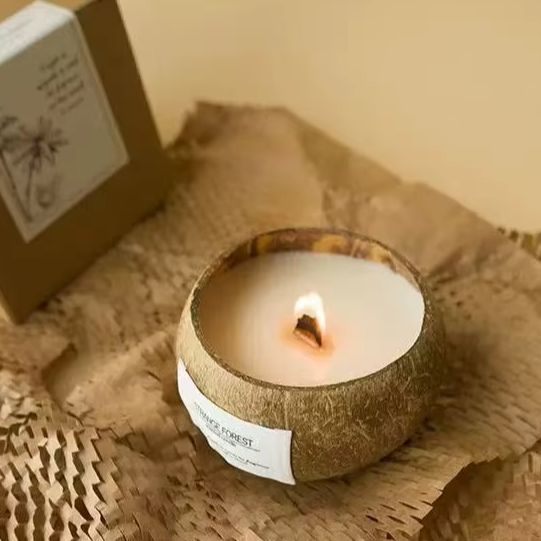 شمعة معطرة على شكل قشرة جوز ال - مراجعة Plant Parenting وسعره